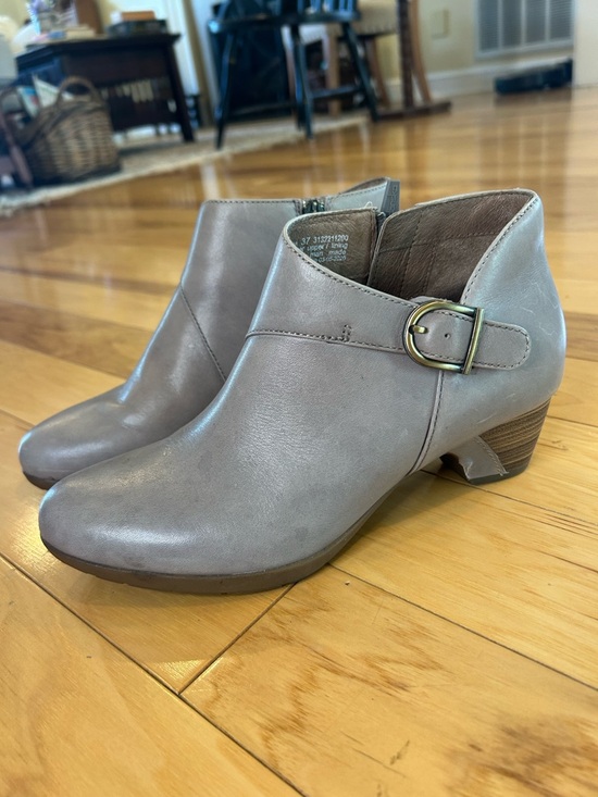 Dansko Shoes - Dansko Darbie Women's Taupe Leather Ankle Booties with Buckle